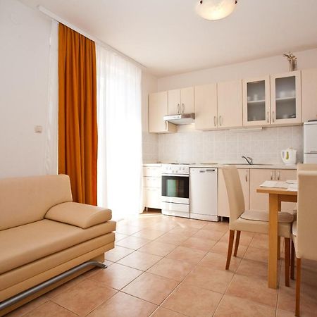 Apartments Glibo Near The Sea And Town Center! Krk Town Bagian luar foto