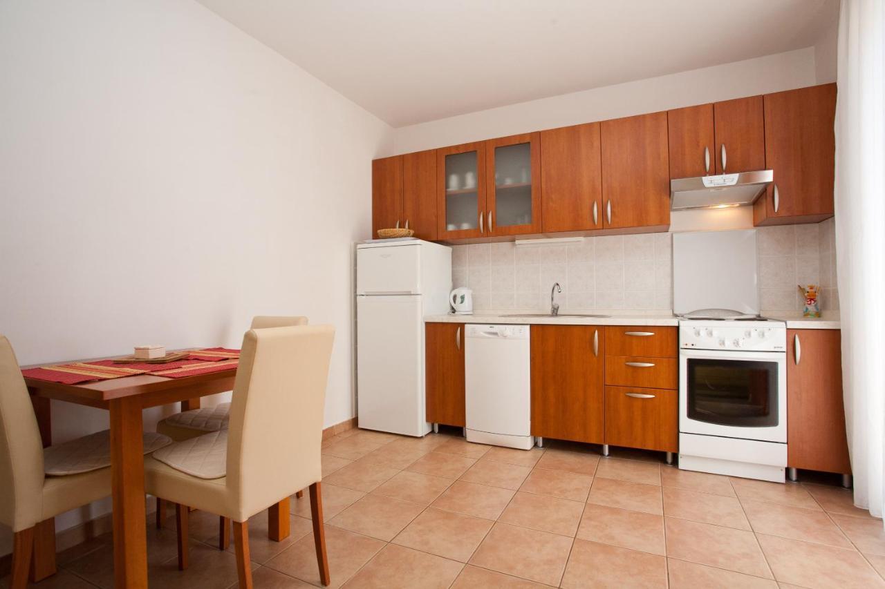 Apartments Glibo Near The Sea And Town Center! Krk Town Bagian luar foto
